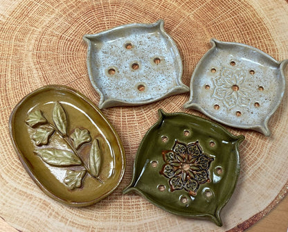 Handmade soap holders by Perunalintu